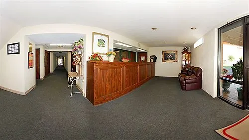 Econo Lodge *