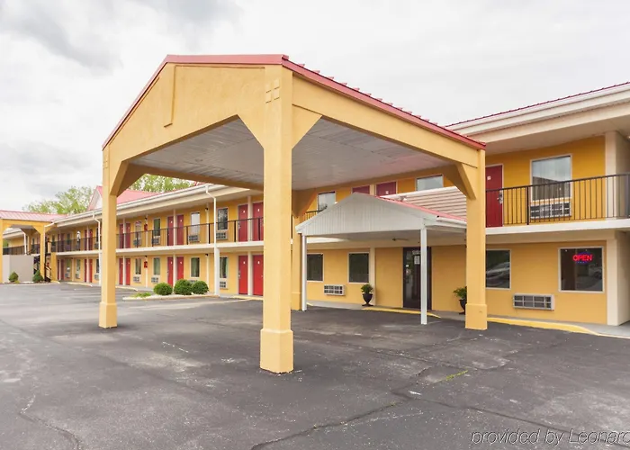 Econo Lodge *